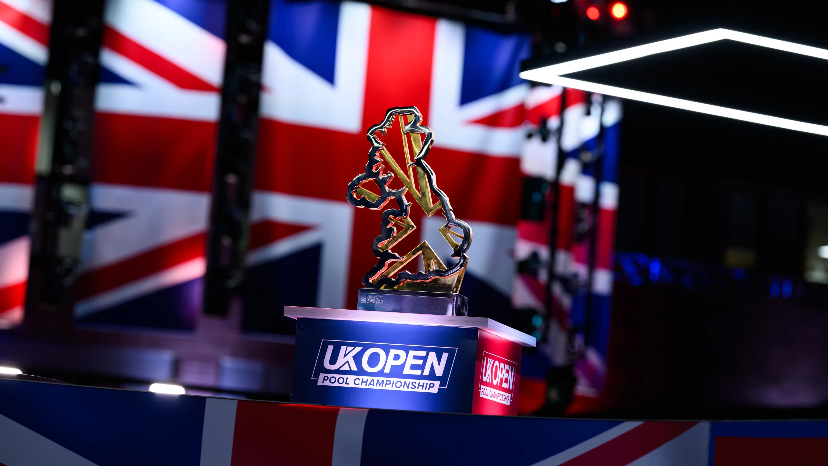 Lighting Up the UK Open Pool Championship in Brentwood - FTVS